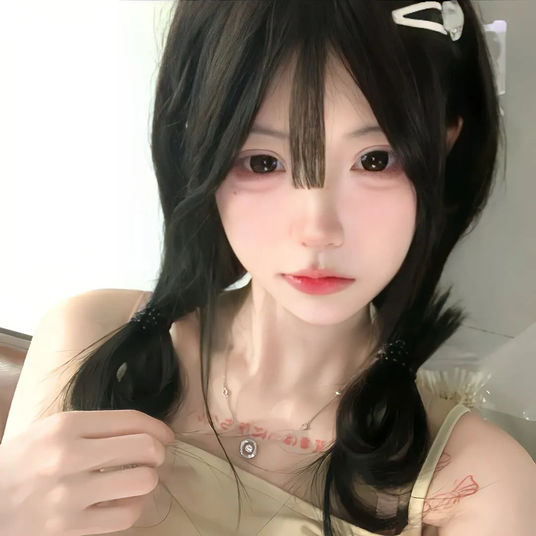 玛丽莲有深黑之眸海报