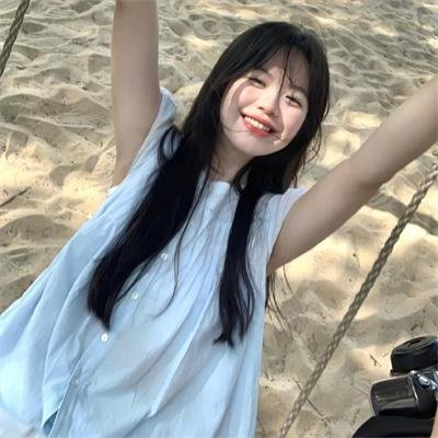 暑期何漫漫海报